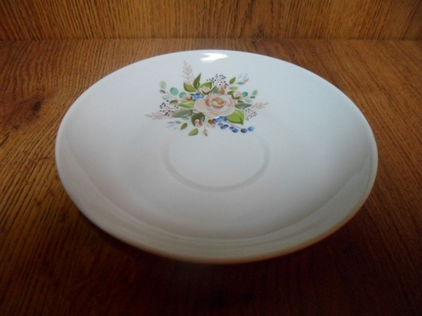 125892 Блюдце чайное Розалия 140 мм